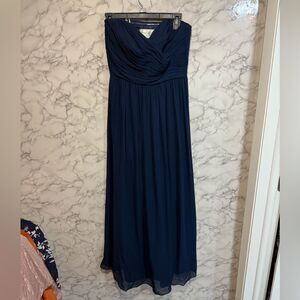 NEW MONIQUE LHUILLIER Bridesmaid Strapless Draped Chiffon Gown Dress Navy Size 6